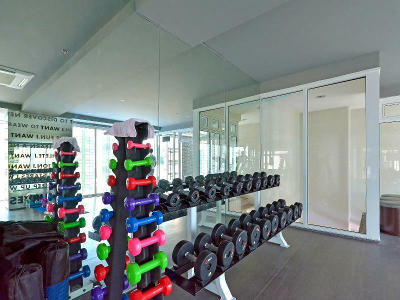 Currency Serviced Suites Pasig City Екстер'єр фото
