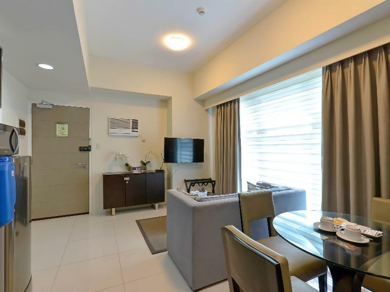 Currency Serviced Suites Pasig City Екстер'єр фото